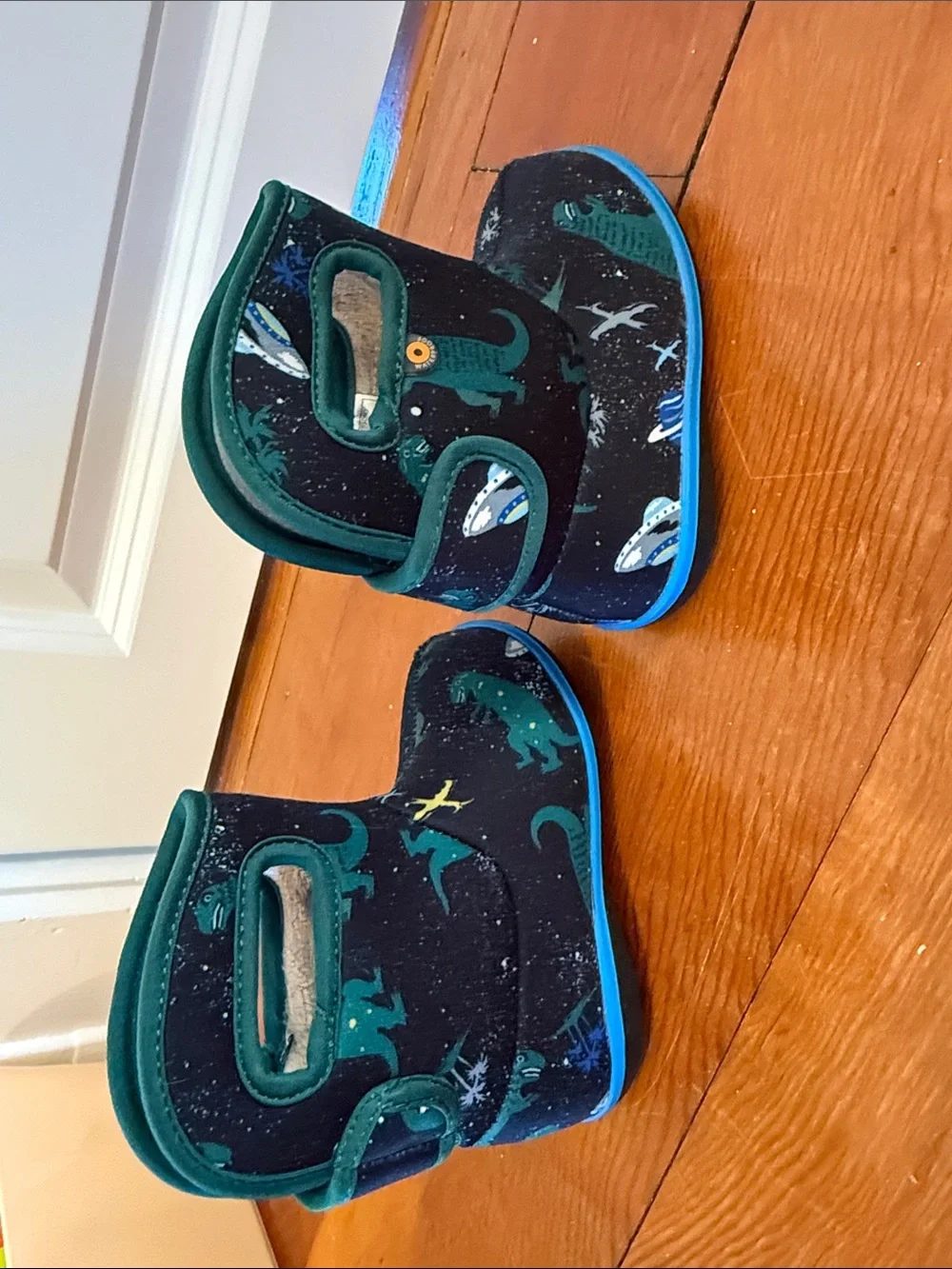 Bogs Kids Space Print Pull-On Boots - Black and Green